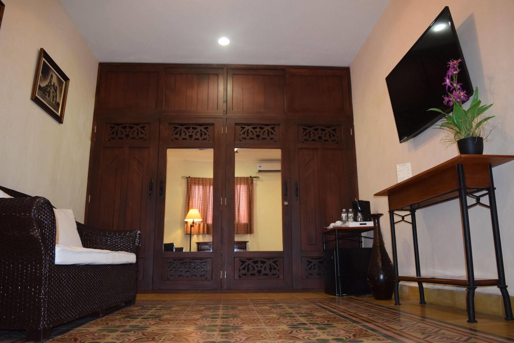 Hotel Dario Гранада Экстерьер фото